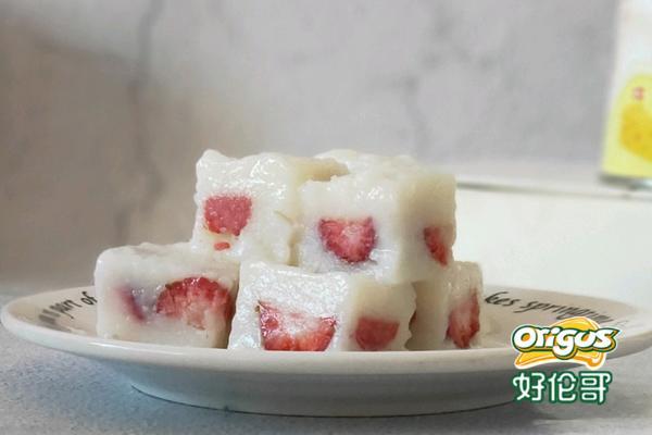草莓奶冻