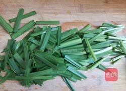 韭菜鸡蛋炒粉丝的做法图解3