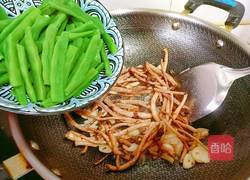 茶树菇炒四季豆的做法图解12