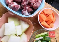 清炖排骨汤的做法图解1