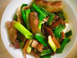 青蒜炒腊猪脸的做法[图]
