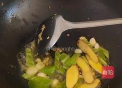 蒜薹鸡蛋炒木耳的做法图解4