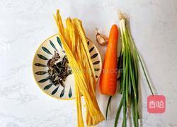 腐竹炒木耳的做法图解1