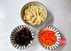 腐竹炒木耳的做法图解4