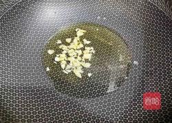 腐竹炒木耳的做法图解7