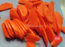 杏鲍菇炒胡萝卜的做法图解4