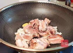 排骨炖玉米的做法图解12