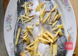 清蒸海鲈鱼的做法图解3