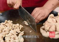 野菜酸筒秆炒肥肠 酸辣有嚼劲很下饭的做法图解4