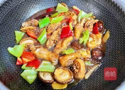 香菇炖鸡腿的做法图解20
