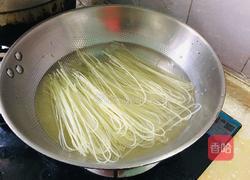 螺蛳粉的做法图解1