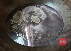 西兰花炒胡萝卜的做法图解8