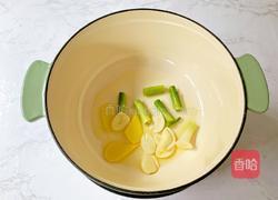 香菇玉米排骨汤的做法图解8