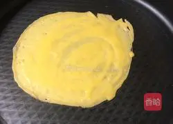 Illustration of how to make towel rolls 3