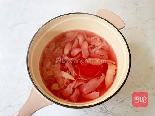 煮至颜色后关火<br/>