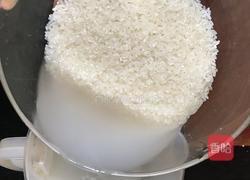 什锦腊肠焖饭的做法图解4