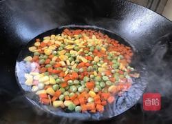 什锦腊肠焖饭的做法图解6