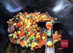 什锦腊肠焖饭的做法图解9