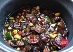 什锦腊肠焖饭的做法图解12