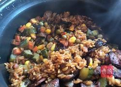 什锦腊肠焖饭的做法图解14