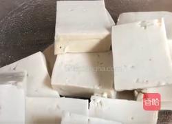 豆腐炖牛腩的做法图解3