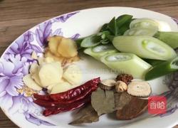 豆腐炖牛腩的做法图解5