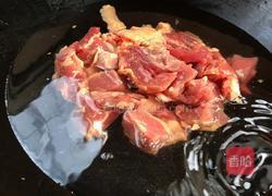 番茄土豆炖牛肉的做法图解1