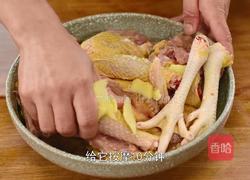 电饭煲焖鸡做法 不加一滴油也很好吃(内附万能香辣料汁做法)的做法图解3