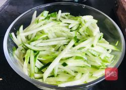 凉拌黄瓜茄子的做法图解2