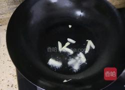 蒜炒大油豆的做法图解1