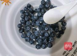 做蓝莓酱的做法图解2