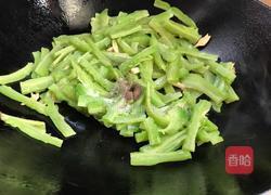 苦瓜炒牛肉的做法图解9