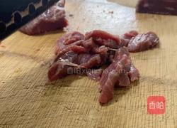 腐竹炒肉的做法图解3
