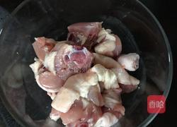 土豆炖鸡腿肉的做法图解2