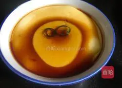 Illustration of how to make tender steamed eggs 15