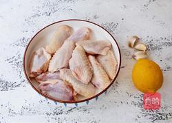 柠檬蒜香鸡翅的做法图解1