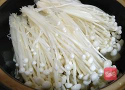 金针菇豆腐汤的做法图解4