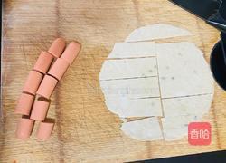 手抓饼卷烤肠的做法图解2