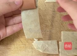 手抓饼卷烤肠的做法图解3