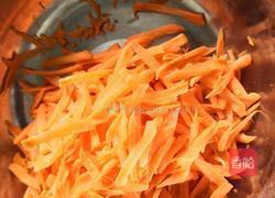 土豆胡萝卜丝卷饼的做法图解1