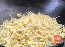 干煸黄豆芽的做法图解5