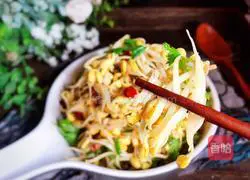 Illustration of how to make stir-fried soybean sprouts 11