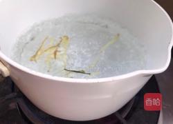 小白菜瘦肉面条的做法图解4