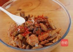 不爱吃的肥肉做成猪油渣 香辣酥脆 当零食下酒都好吃的做法图解6