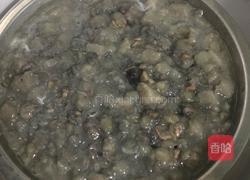 汕尾的特色菜，咸鱿鱼蒸五花肉的做法图解6