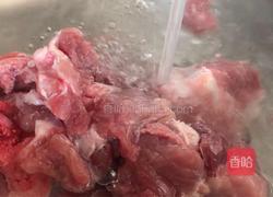 棒骨萝卜汤的做法图解1