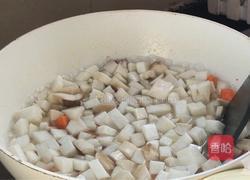 杏鲍菇炒鸡丁的做法图解7