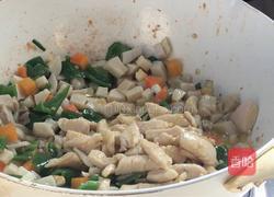 杏鲍菇炒鸡丁的做法图解14