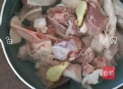 柱侯酱焖鸭的做法图解1