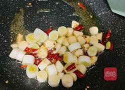 蒜香鸡丁的做法图解2